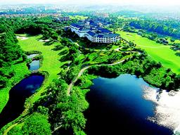 서로 다른 매력 세계 최대 골프타운…취향저격 이색 <strong>라운딩</strong>