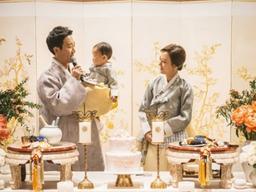 장윤정♥도경완, 막내딸 <strong>돌잔치</strong> 사진 "둘째 초대는 민폐라고 가족끼리"