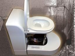 변기에도 ‘나노 혁명’…물 90%나 적게 쓴다