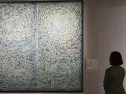 무려 131억원! 김환기의 ‘우주’가 어떤 작품이길래…