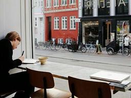 요즘 대세 혼행! <strong>혼자</strong> <strong>여행</strong>해도 외롭지 않은 진짜 이유