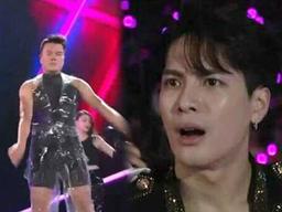 박진영x마마무 <strong>화사</strong>, 비닐바지 패션 파격 콜라보..잭슨도 '깜짝'[2019 MAMA]