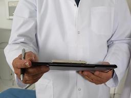 탈의실 <strong>몰카</strong> 수거하려다…간호사와 마주친 대학병원 의사