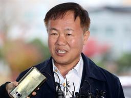 관용차 고급 안마시트 설치 논란에 이재수 춘천시장 “물의를 일으켜 송구”(종합)