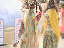 뭐든지 다 이상한, 그래서 멋진… 첫사랑 닮은, 그래서 <strong>신기루</strong> 같은