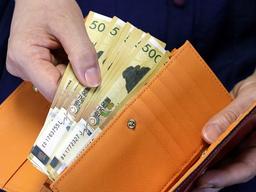 “김환기 그림 팔아달라” 제자에 맡겼더니 40억 꿀꺽