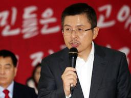 “이 순간도 못 참나” 조는 의원 질책한 황교안, 연일 작심발언