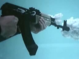 <strong>총알</strong> 피하려면 물속으로 잠수하라?