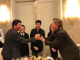 브래드 피트, <strong>송강호</strong>에 뜨거운 팬심 드러내 "<strong>송강호</strong> 팬이 <strong>송강호</strong>를 만났을 때"