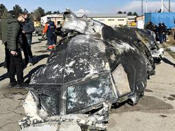 동체 밑부분 다 날아가… 이란, 격추 증거 쏟아지자 자백