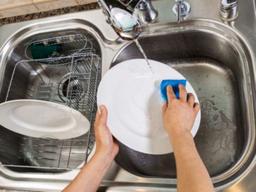 고약한 싱크대 배수구 '악취', 쉽게 없애는법