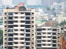 억대 연봉에 수십억 <strong>성과급</strong>… "구청장·교수도 하고싶어해"