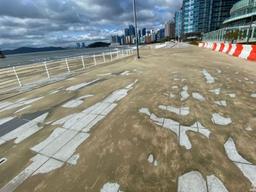 '모래 밀려오고, 백사장 줄어들고'…해운대해수욕장에 무슨일이?