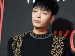 쌈디, 7년 만에 재프러포즈한 띠동갑 연하 팬에 화답 "뭐래 쪼맨한 게"