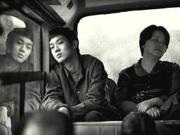 ‘기생충: 흑백판’ 봉준호 감독, 직접 Pick한 미공개 스틸 11종