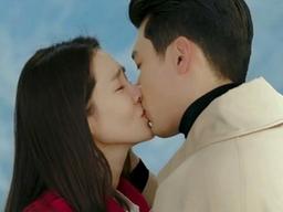 '사랑의 불시착', tvN 드라마 역대 최고 시청률로 <strong>종영</strong>