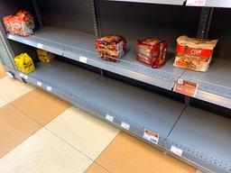 진열대 텅 비었다···코로나 덮친 대구 <strong>사재기</strong> 행렬 "전쟁난 줄"