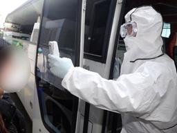 외국 전문가들, 한국 코로나19 검사 속도 극찬…“미국은 못해”