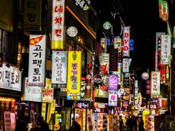 <strong>가맹</strong> 경쟁 피 터지는 외식업…매출 1위 업종은?