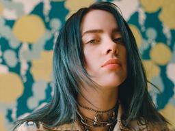 '중2병' 감성으로 그래미 5관왕 휩쓴 18세 소녀