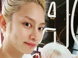 슈주 <strong>김희철</strong> "<strong>데뷔</strong> <strong>15주년</strong>, 나쁘지 않은 연예인으로 기억되고 싶어"