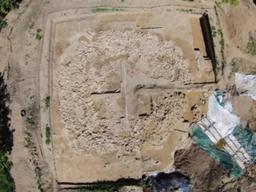 매머드 60마리 뼈가 우르르…2만 년 전 구석기인 집 발견