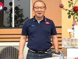 ‘<strong>미담</strong> <strong>제조기</strong>’ 박항서, 손 씻기 캠페인 동참...1억동 기부도