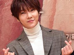 <strong>윤학</strong>, "업소출입 NO" 해명에도 자가격리 위반에 비난↑