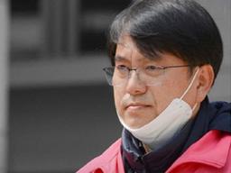 이언주 남편은 왜 민주당 <strong>유세</strong>장 앞을 오갔을까. 진흙탕 고소전 펼쳐진 부산 남구을