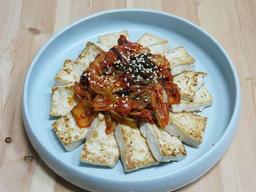 한번 더 구워 수분은 빼고 고소한맛은 살린 구운<strong>두부</strong> <strong>김치</strong>