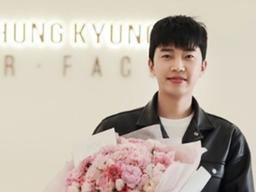 임영웅, 현빈 공유 안부럽다...전 세대 아우르는 광고킹 급부상