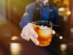 코로나에도 <strong>주류</strong> 판매율 급증한 러시아