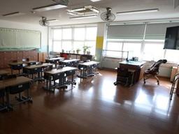 "속옷 빨고 사진 올리세요" 울산 초1 담임의 이상한 숙제