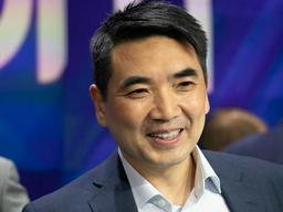 中흙수저 '코로나 반전'···美비자 8번 퇴짜맞다 억만장자 됐다