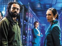 "뚜껑 열어보니 음울한 탐정물"… 美 드라마 '설국열차'에 혹평 쏟아져