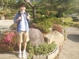 <strong>정동원</strong>, 중학교 첫 등교 인증 "수업 잘 듣고 <strong>친구</strong>들이랑도 잘 놀고"