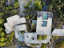 남산 안, 리노베이션 호텔