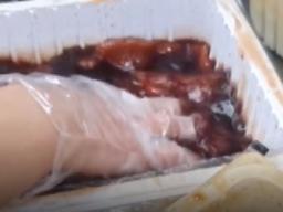 폐기할 고기 "빨아서" 손님상에…갈비 체인 S사 직원 폭로