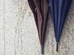 찢어지고 망가진 <strong>우산</strong>, 어떻게 버릴까?