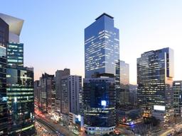 확 바뀐 30대 그룹 지형도…‘신흥강자’는 누구?