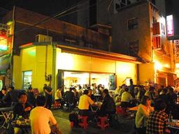 불친절하고 불결한 노포 ... 맛집은 그렇게 권력이 됐다