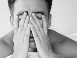 불면증으로 밤새 뒤척인다면… <strong>베개</strong> 한번 살펴보시죠