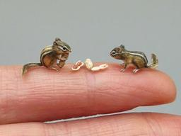 <strong>손가락</strong> 위로 놀러온 동물들…놀랍고 섬세한 미니어처