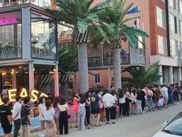 마스크도 없이 밤새 흔들었다, 서핑성지 양양 '아슬아슬 파티'