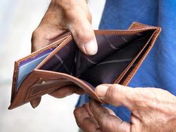 "티끌 모아 티끌도 힘들어" 현재를 즐기는 게 남는 장사