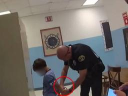 "넌 <strong>감옥</strong> 갈거야" 8살에 수갑 美경찰, 어떻게 생각하십니까