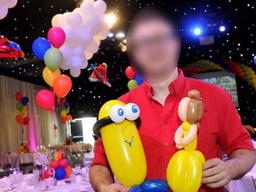 <strong>아동 음란물</strong>만 1500개···英 어린이 영웅 ‘풍선 아저씨’의 반전