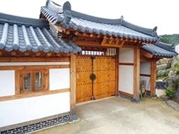 '편스토랑' 한다감, 한옥 대저택 공개 "대문만 아파트 한채 값"