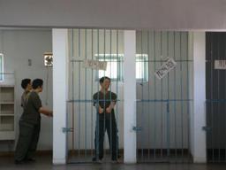 <strong>124</strong>년만에 사라진 영창…"軍 X판 된다""투명화장실 겪어봤나"