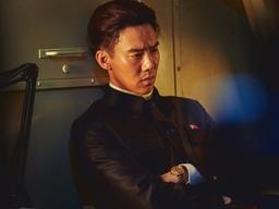 두 얼굴의 유연석…국가 리더 vs 소아외과 의사